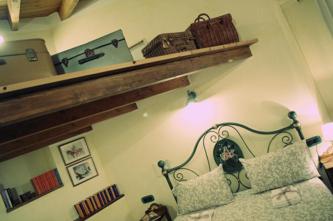 Casa De Ajala - B&B De Charme In Antica Dimora Totalmente Ristrutturata E Dotata Di Tutti I Confort Bagni Privati Spazio Living Patio Esterno Ambienti Climatizzati Degustazioni Prodotti Locali Làconi Exterior foto
